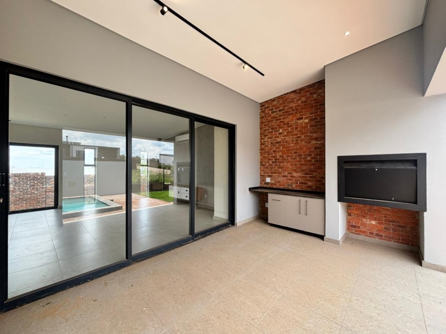 To Let 3 Bedroom Property for Rent in Helderzicht Eco Estate North West